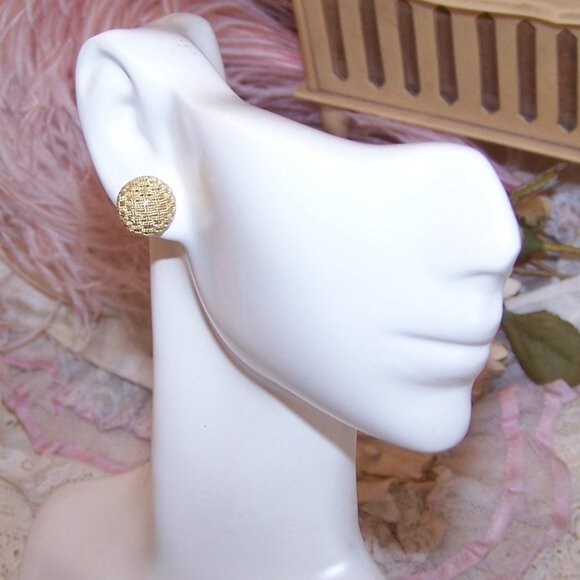 Larter & Sons for Tiffany & Co 18K Gold Basket Weave Pierced Earrings - Studs - Picture 3 of 10